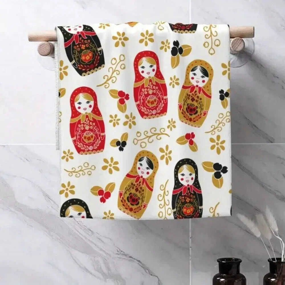 Matroyshka Nesting Doll Hand Towel Red Black Beige 18 x 26-in Microfiber NEW